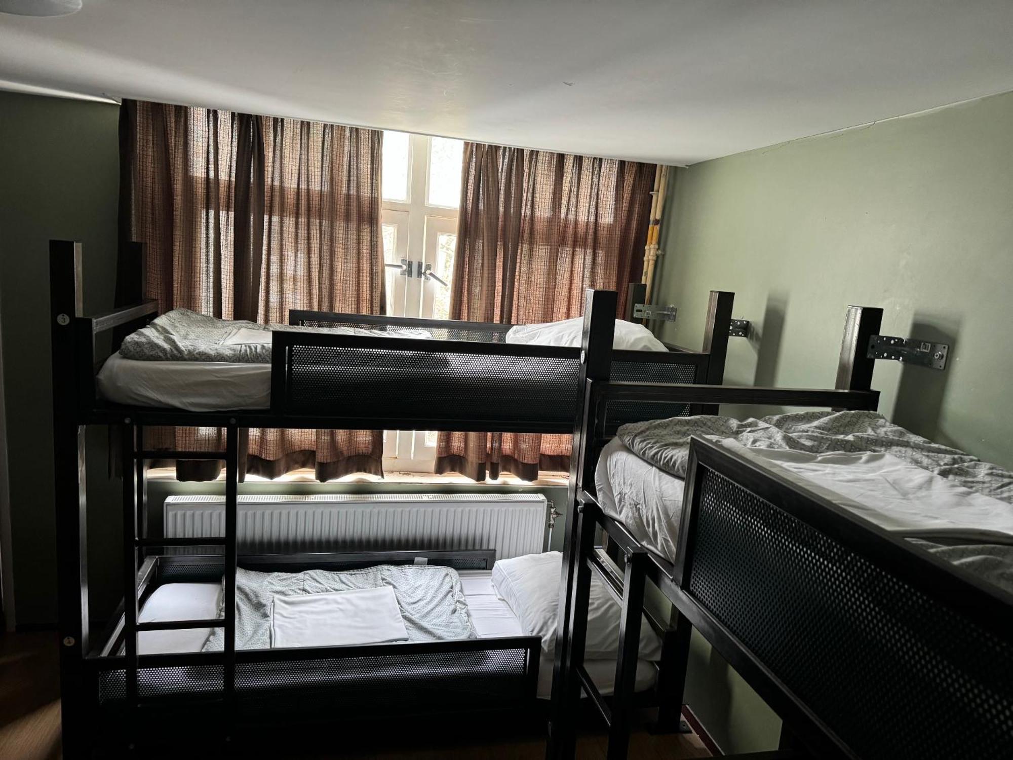 Amsterdam Hostel Uptown Εξωτερικό φωτογραφία