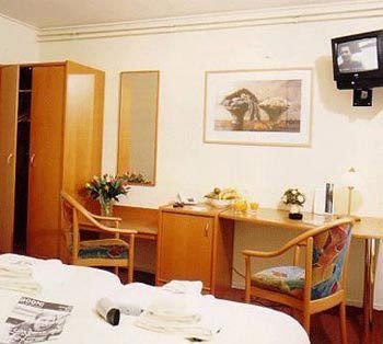 Amsterdam Hostel Uptown Εξωτερικό φωτογραφία